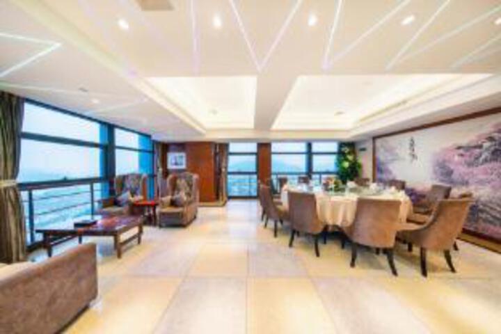 Shimao Hotel