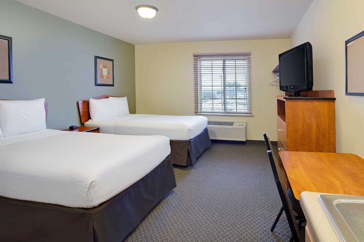 Room 12 of 25