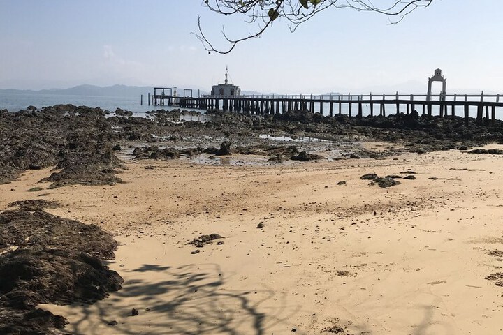 Beach 31 of 58