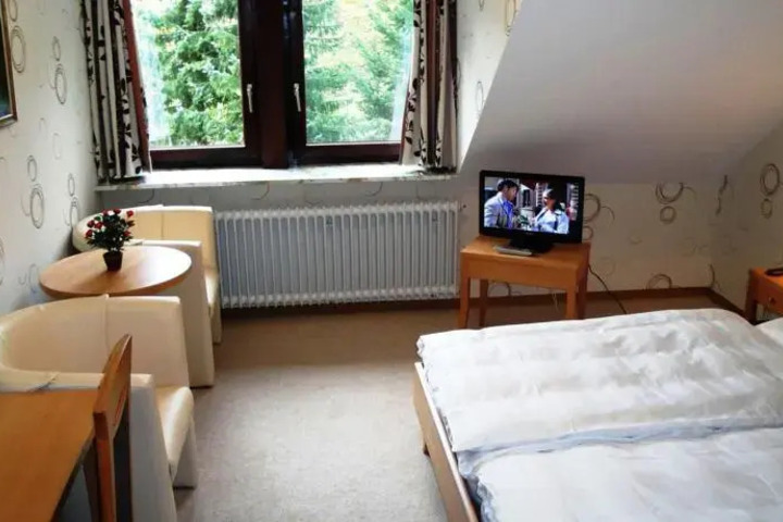 WITTES HOTEL