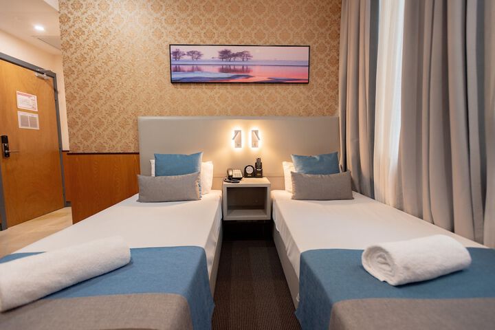Room 9 of 49