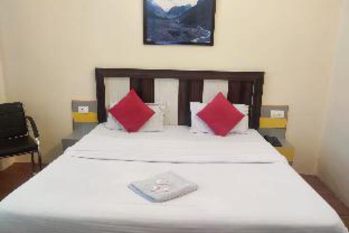 Room 13 of 44