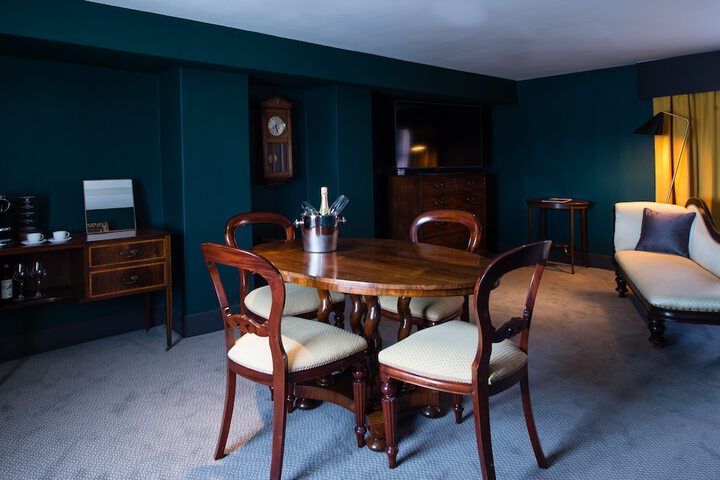 Room 25 of 70