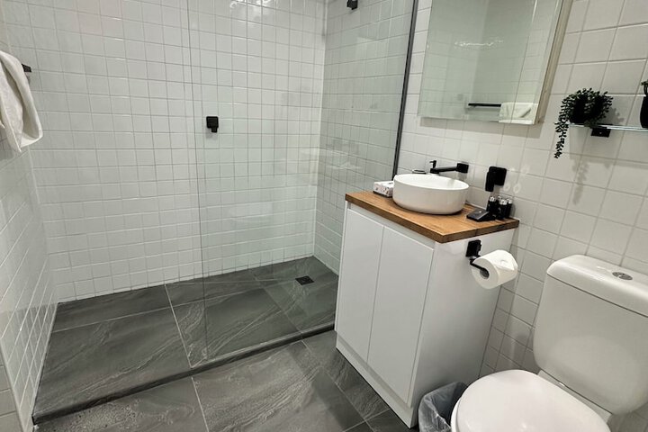 Room 44 of 62