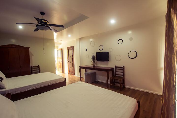 Room 3 of 31