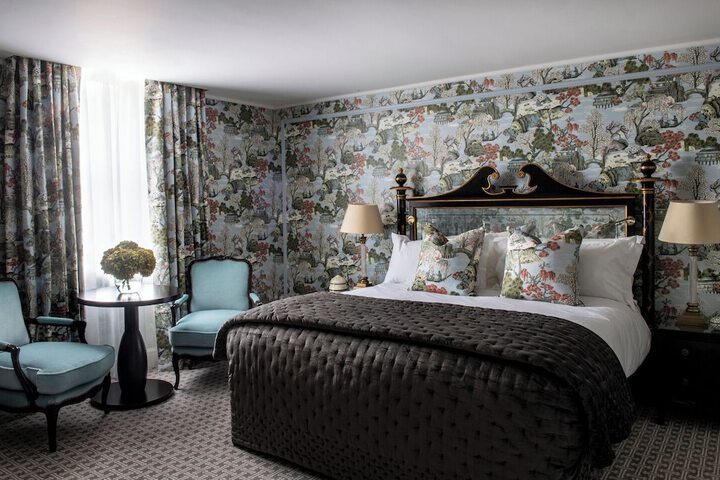 Room 51 of 111