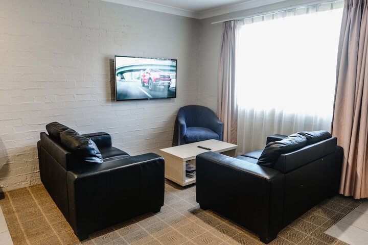 Room 12 of 26