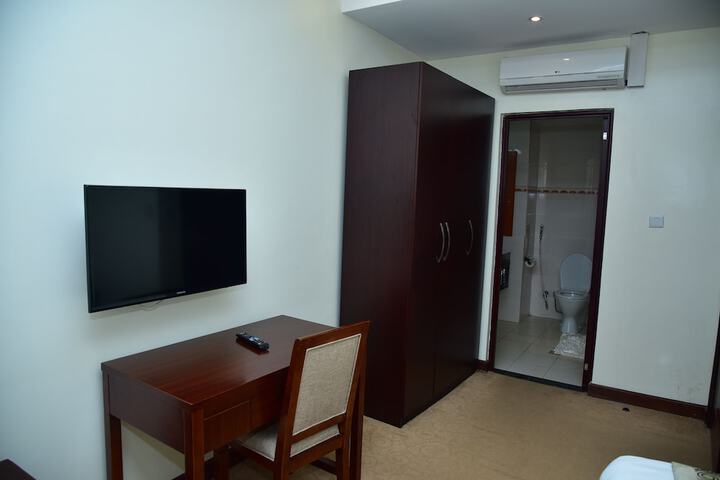 Room 15 of 43