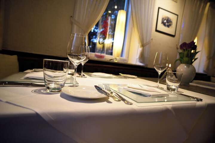 Dining 15 of 20