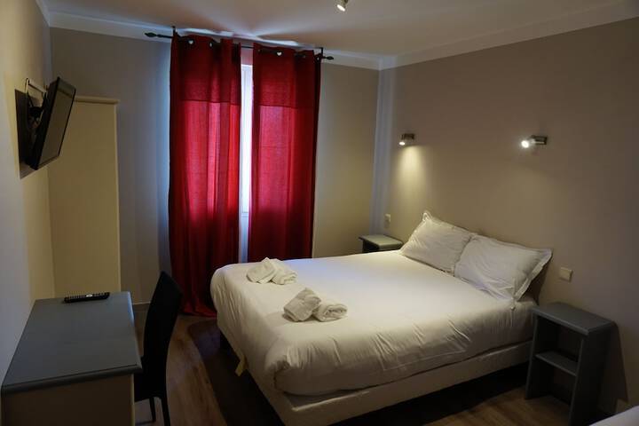 Room 7 of 43