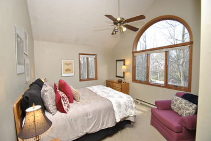 Room 9 of 17
