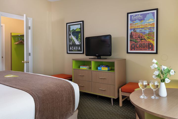 Room 13 of 43