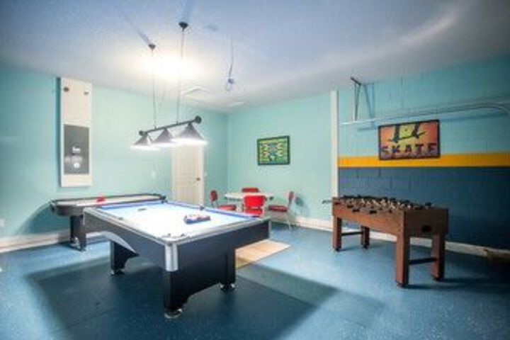 Room 18 of 29