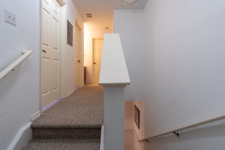 Ballroom/Hall 20 of 23