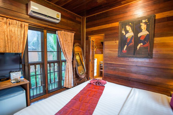 Room 21 of 198