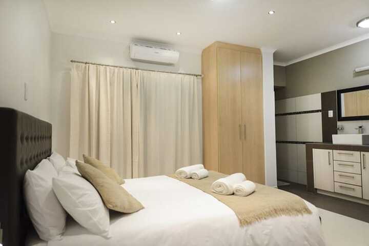 Room 21 of 54