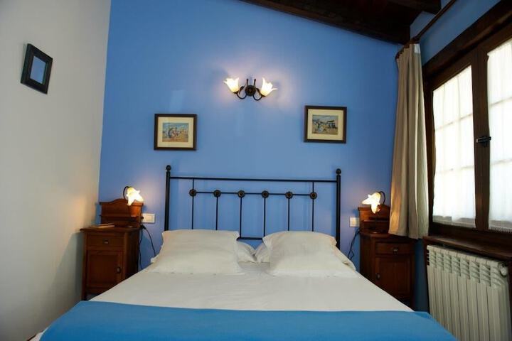 Room 6 of 52