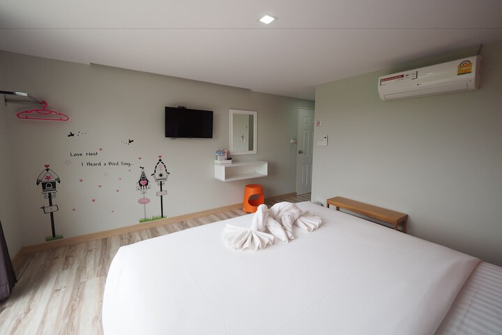 Room 29 of 57