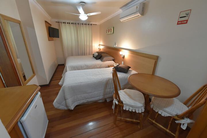 Room 11 of 44
