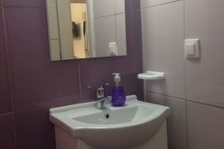 Room 3 of 43