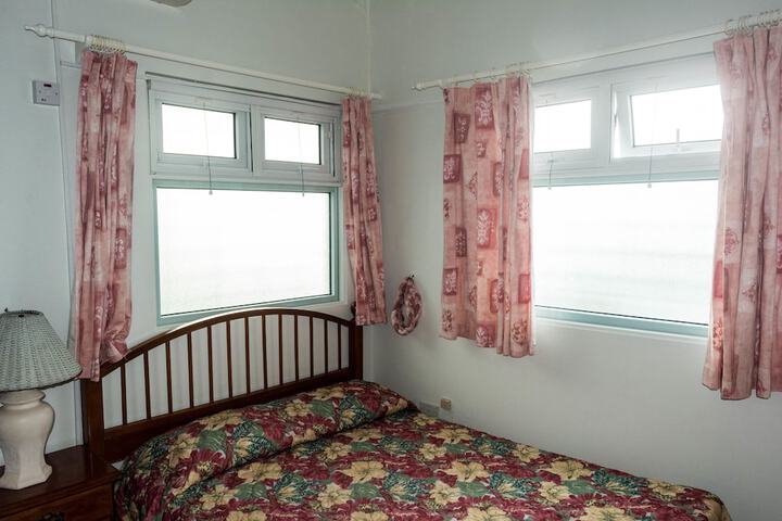 Room 10 of 157