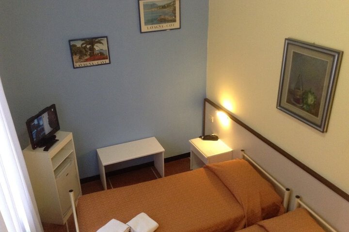 Room 16 of 65