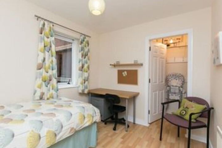 Room 5 of 13