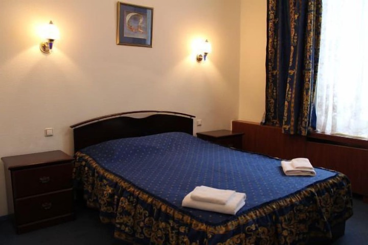 Room 10 of 61