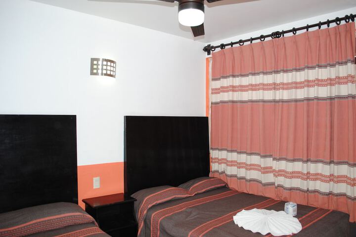 Room 6 of 26