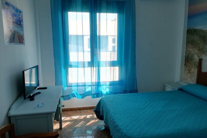 Room 10 of 43
