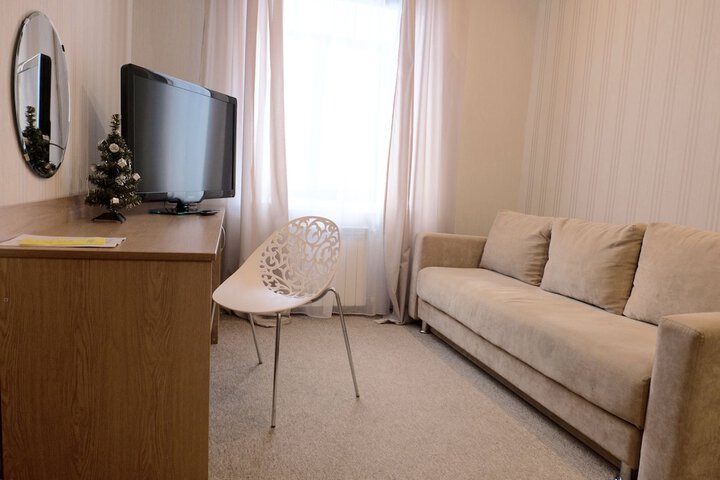 Room 25 of 47