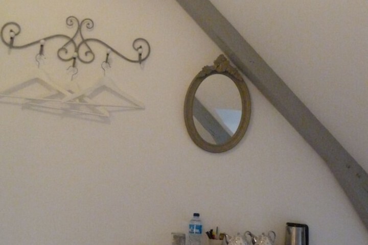 Room 20 of 46