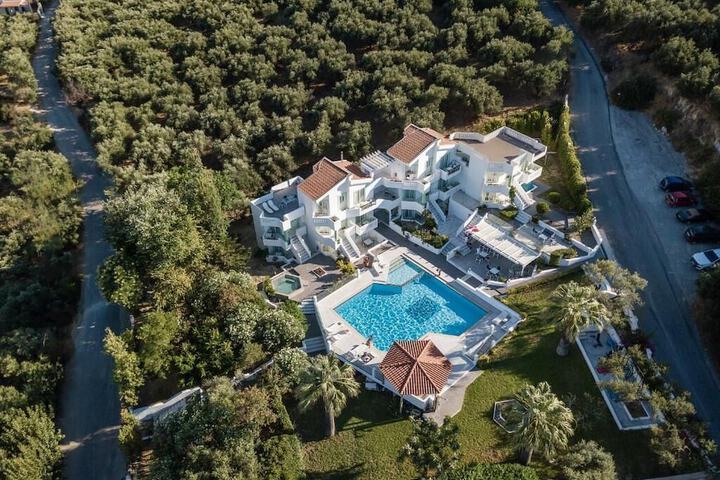 Pool 69 of 106
