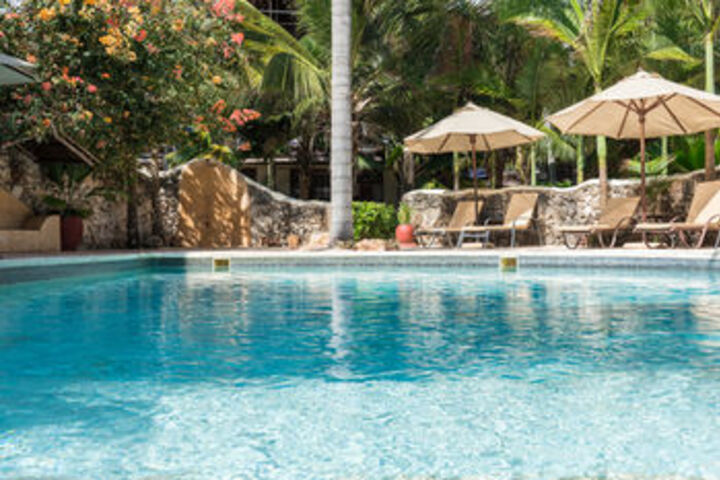 Pool 40 of 58