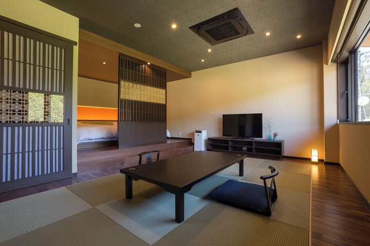 Room 15 of 61