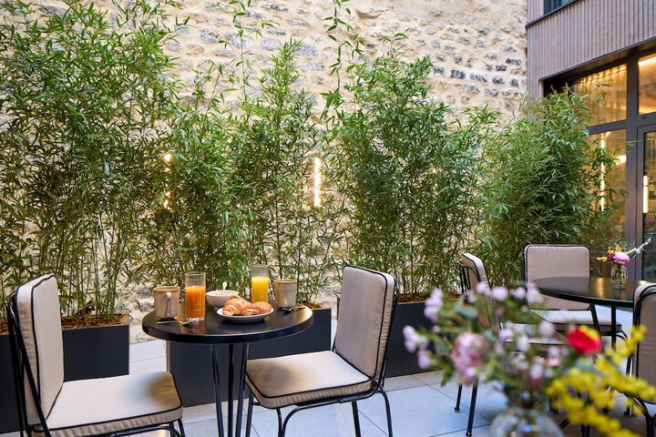 Terrace/Patio 20 of 30