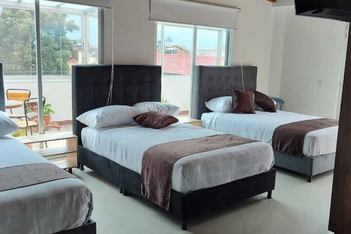 Room 40 of 48