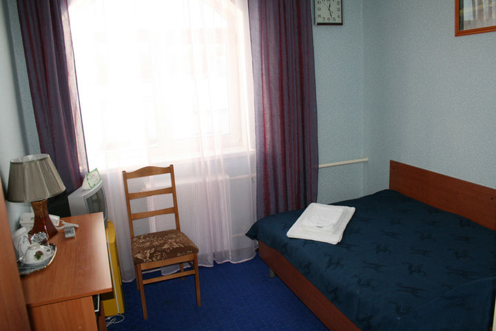 Room 16 of 19