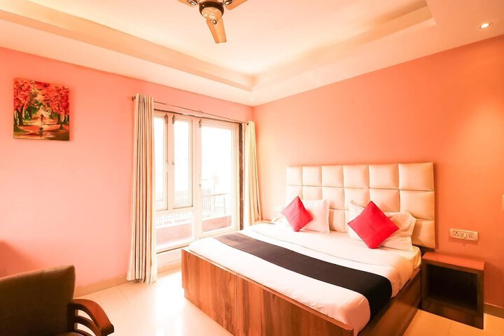 Room 7 of 24