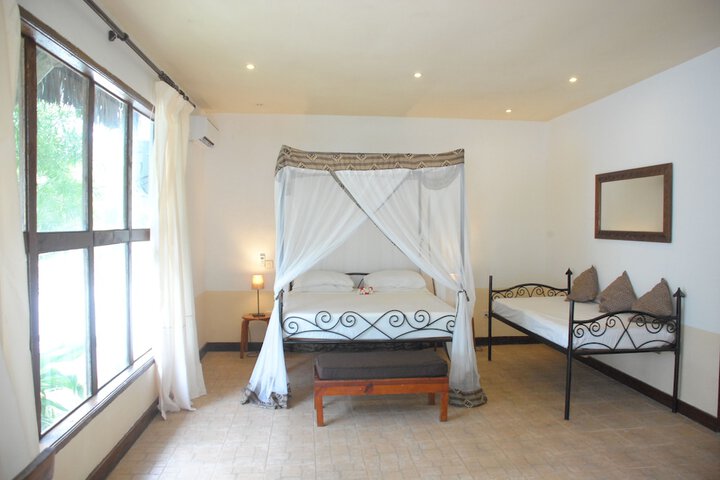 Room 8 of 50