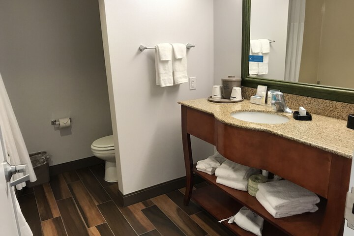 Room 79 of 115