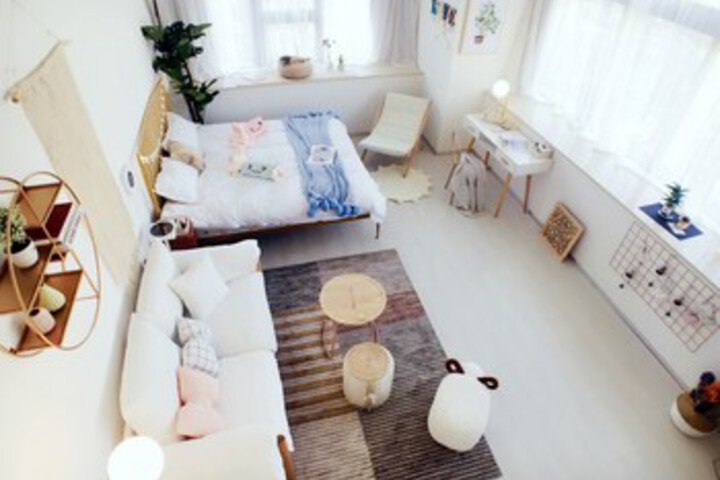 Room 4 of 20