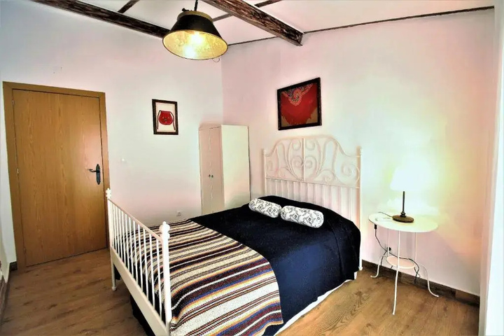 Room 5 of 13