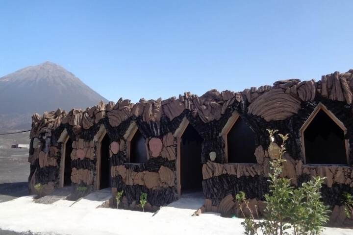 Hotel Exterior 41 of 46