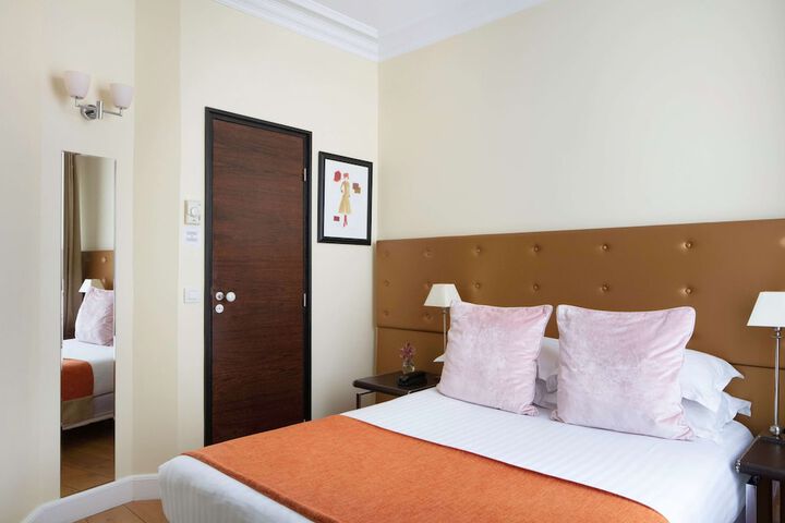 Room 14 of 63