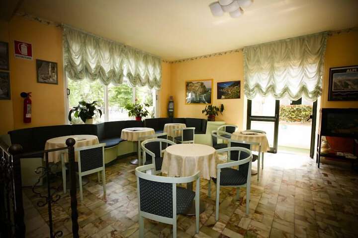 Hotel Interior 5 of 119