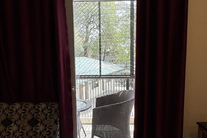 Room 11 of 42