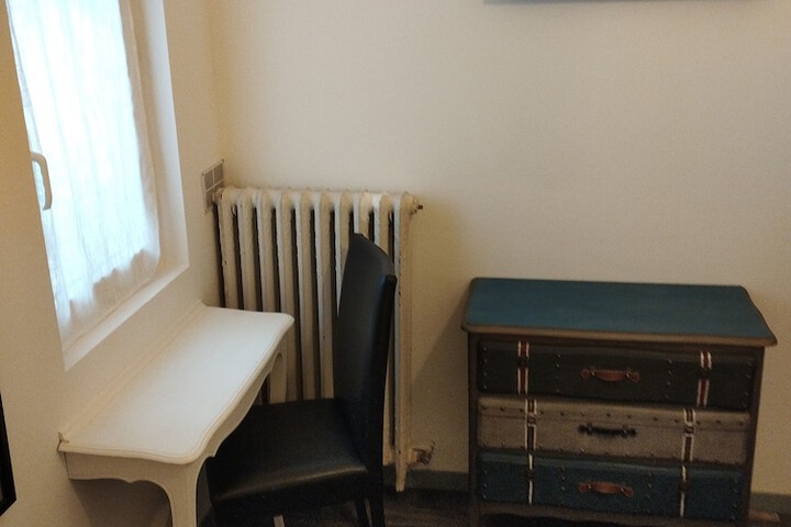 Room 69 of 98