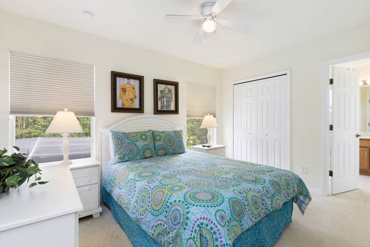 Room 4 of 35