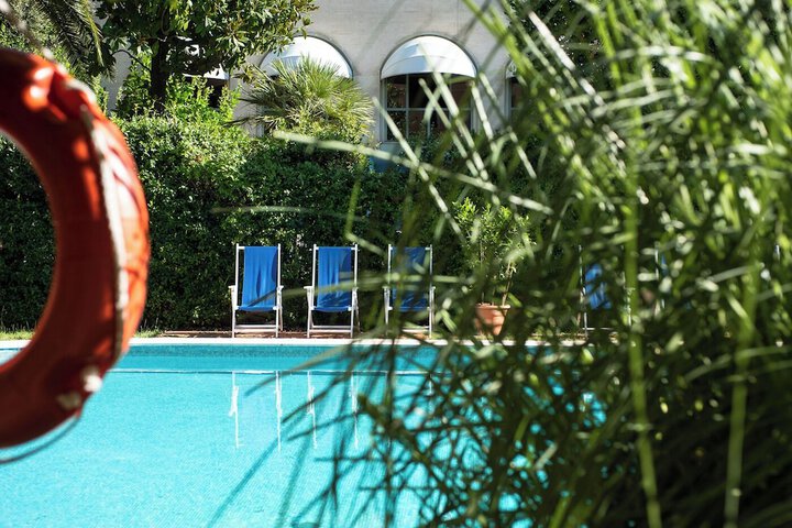 Pool 68 of 106